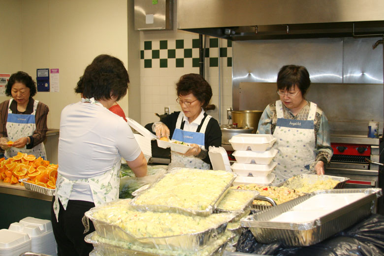 041109-kitchen (16).jpg